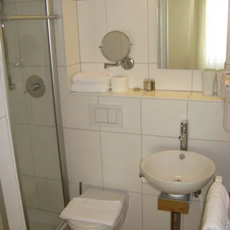 Goldener Adler Szálloda 3*